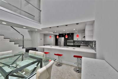 Alquiler de apartamento en Poinciana Island 802