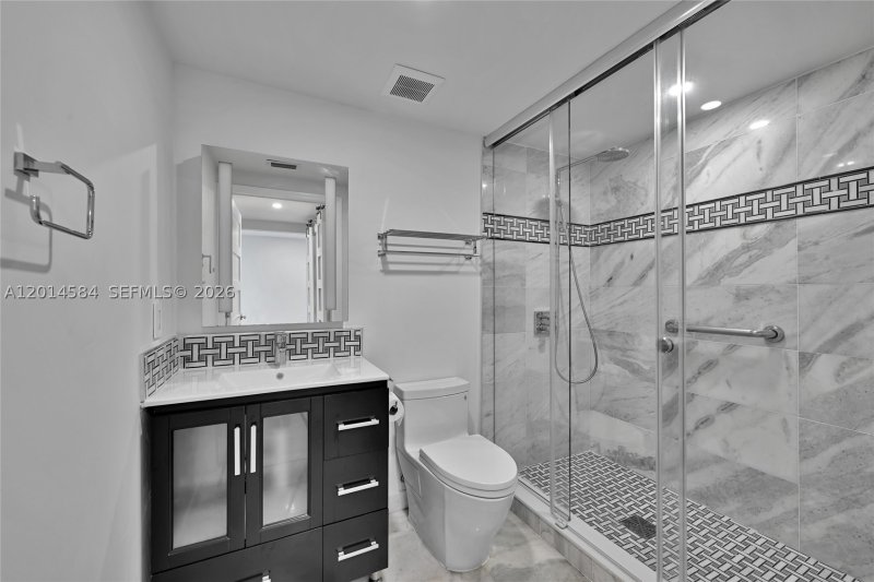 Alquiler de apartamento en Poinciana Island 802