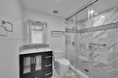 Alquiler de apartamento en Poinciana Island 802