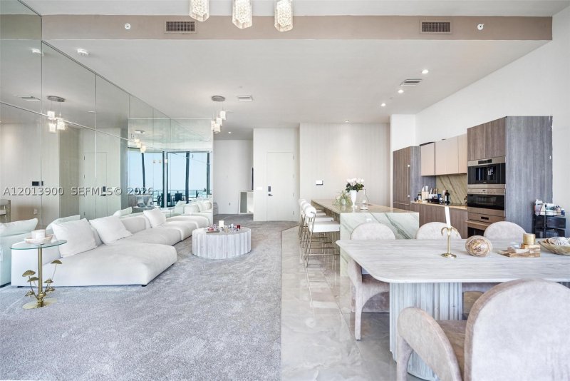 Comprar apartamento en SLS Lux Brickell 5702