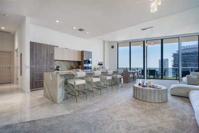 Comprar apartamento en SLS Lux Brickell 5702