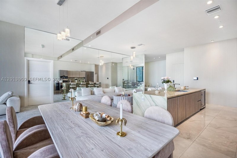 Comprar apartamento en SLS Lux Brickell 5702