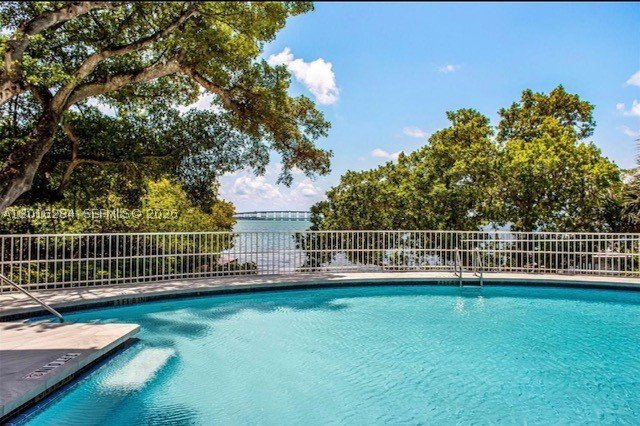 Property photo # 6