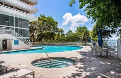 Property photo # 7