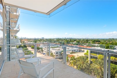 Comprar apartamento no The Surf Club Four Seasons Condo & Hotel N-712