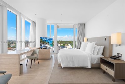 Comprar apartamento no The Surf Club Four Seasons Condo & Hotel N-712