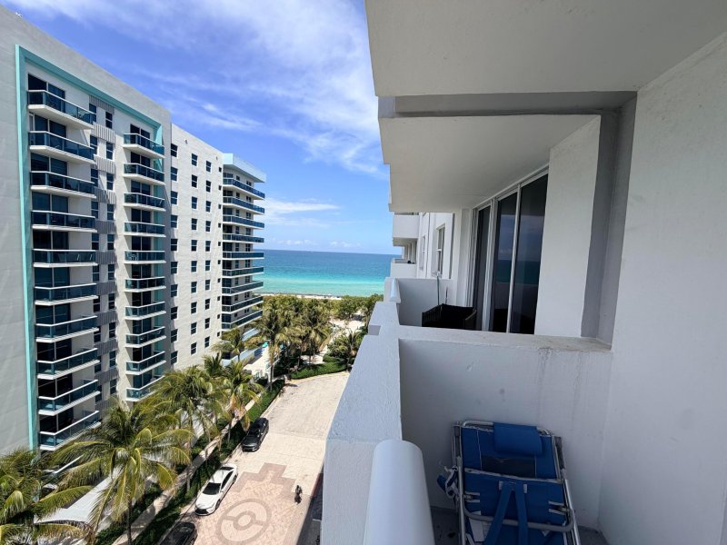 Apartment for rent at Carlisle On The Ocean 913