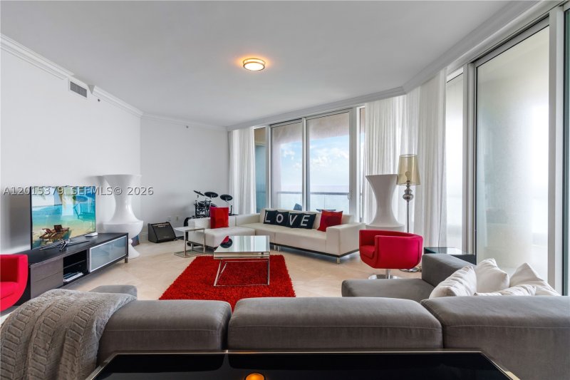 Condo for sale at Turnberry Ocean Colony 704