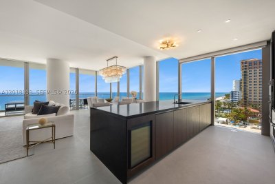 Comprar apartamento no 2000 Ocean 7B