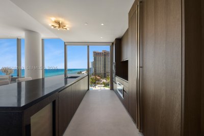 Comprar apartamento no 2000 Ocean 7B