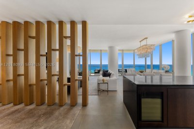 Comprar apartamento no 2000 Ocean 7B