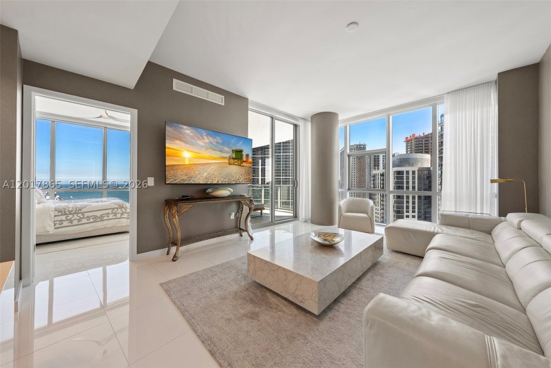 Condo for sale at Paramount Miami WorldCenter 3711