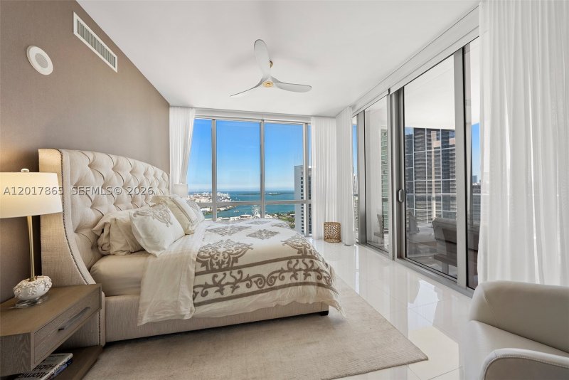 Condo for sale at Paramount Miami WorldCenter 3711