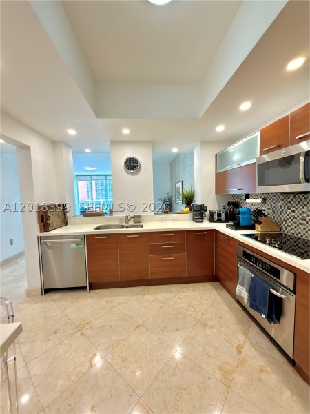 Condo for sale at Aventura Marina II 1610