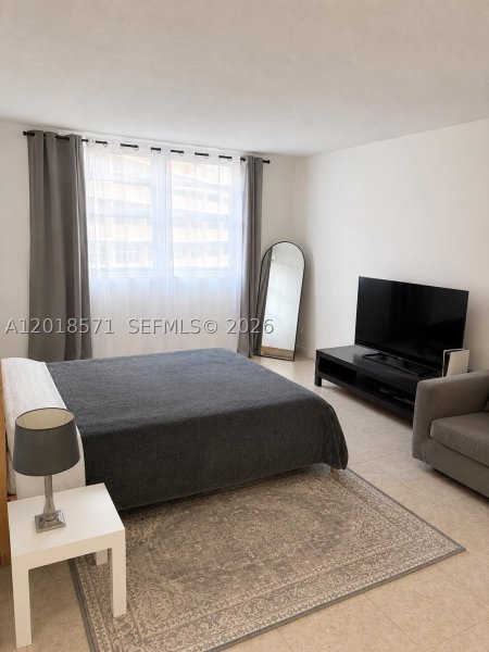 Apartment for rent at Plaza Towers North 805