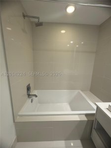 Comprar apartamento en Brickell Heights East 1104