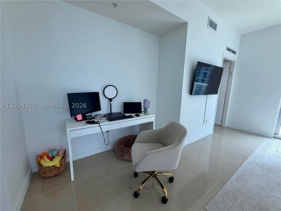 Comprar apartamento en Met 1 T-3701