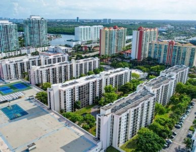 Comprar apartamento en Plaza of the Americas 601