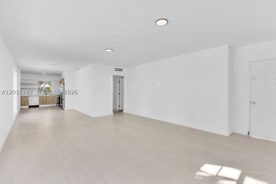 Alquiler de apartamento en Porto Bay 1