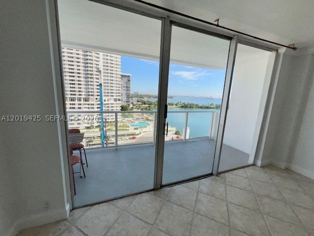 Apartment for rent at Bay Park Towers 1112