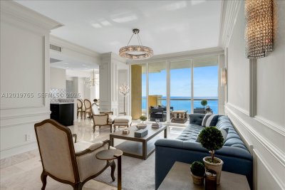 Alquiler de apartamento en Acqualina Resort & Spa 3002