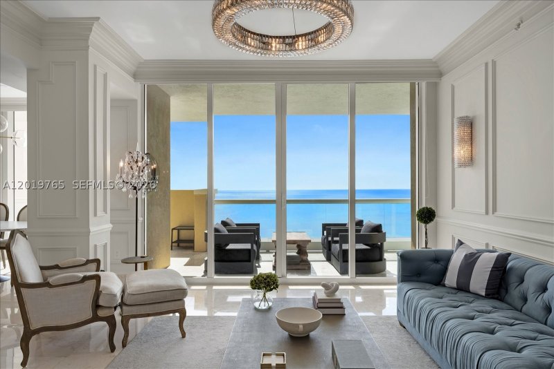 Alquiler de apartamento en Acqualina Resort & Spa 3002