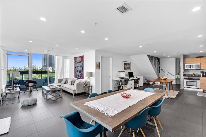 Comprar apartamento en Midtown Miami 4 M0513