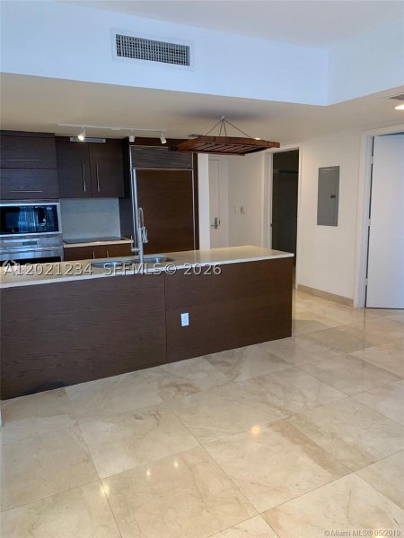 Apartment for rent at Icon Brickell Tower I 1813