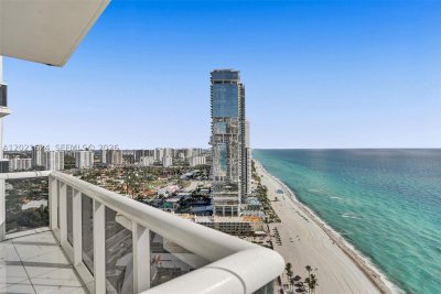 Aluguel de apartamento no Trump Royale 4108