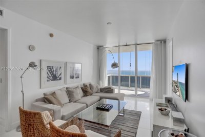 Aluguel de apartamento no Trump Royale 4108