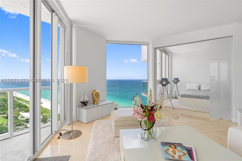 Comprar apartamento en St Tropez Ocean PH-D
