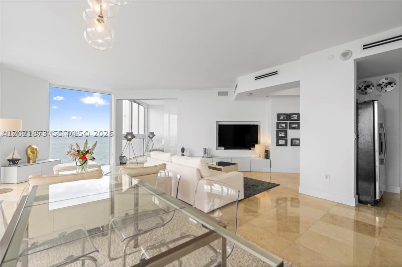 Comprar apartamento en St Tropez Ocean PH-D