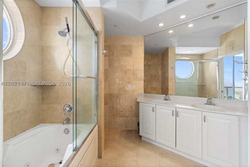 Comprar apartamento en St Tropez Ocean PH-D