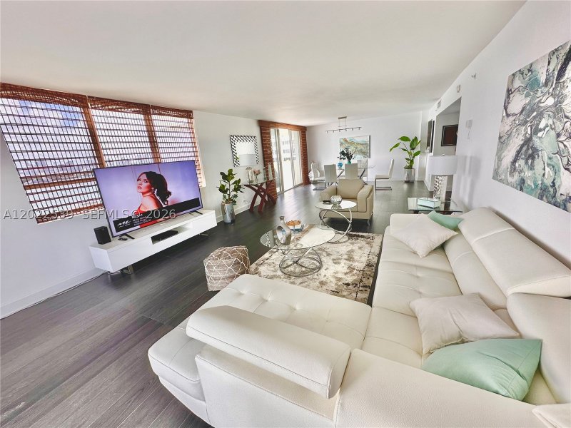 Apartment for rent at Flamingo 1114S