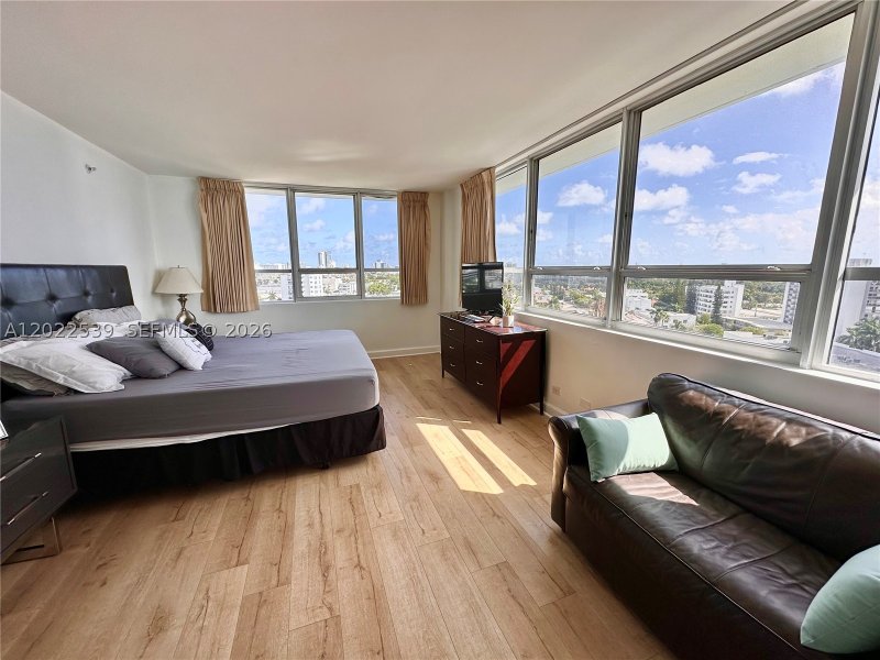 Apartment for rent at Flamingo 1114S