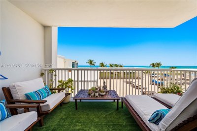 Carriage House Miami Beach Apt #102