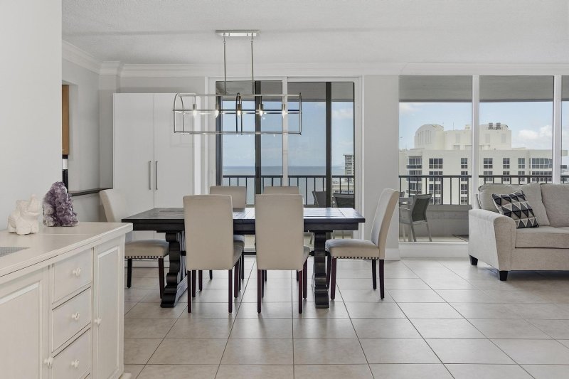 Condo for sale at Plaza South Ph L