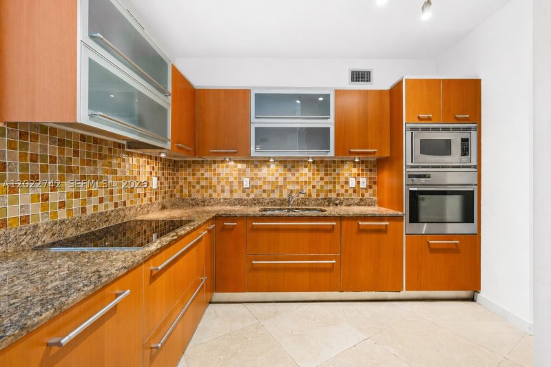 Apartment for rent at Murano Grande 907