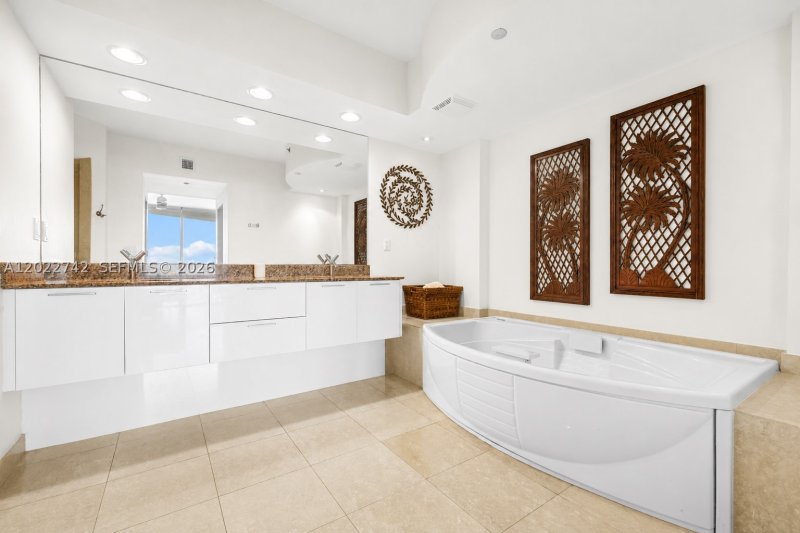Apartment for rent at Murano Grande 907