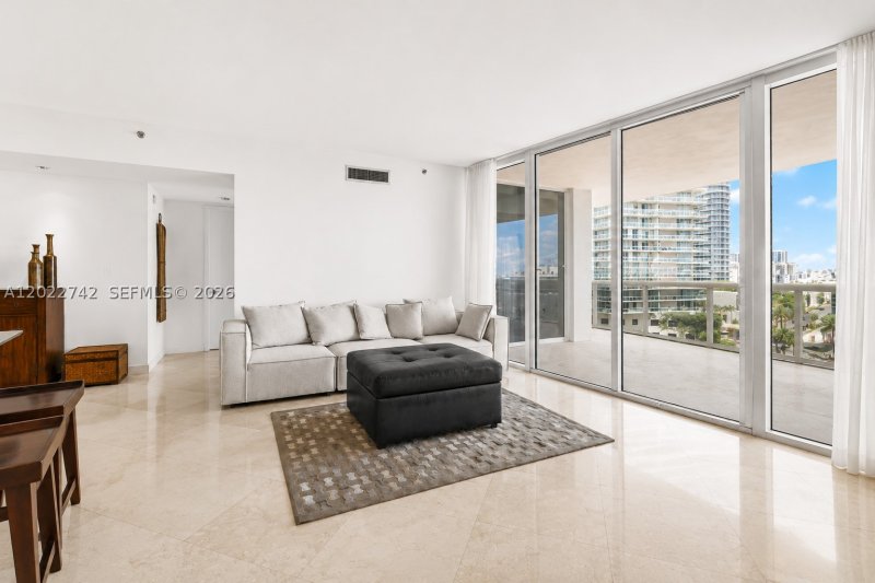 Apartment for rent at Murano Grande 907