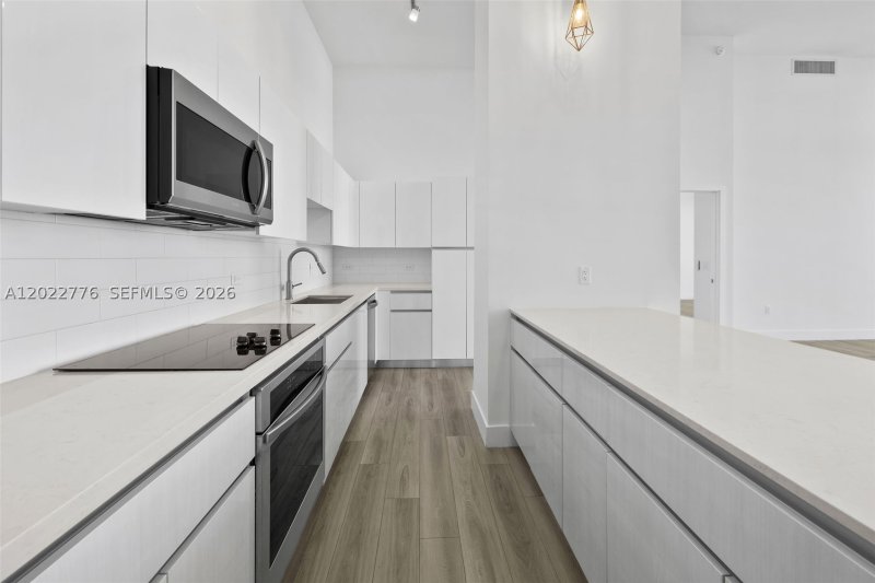 Apartment for rent at Mondrian Hallandale PH2703