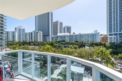 Comprar apartamento no Hallmark of Hollywood 306