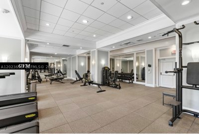 Aluguel de apartamento no Balmoral Condo 11M