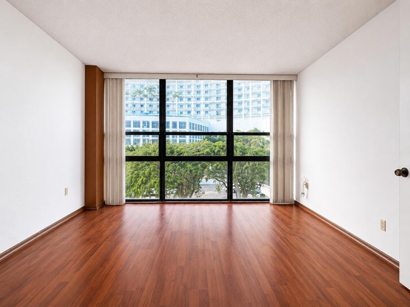 Apartment for rent at Charter Club Condos 309