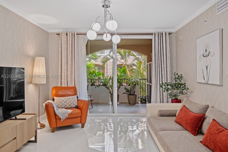Comprar apartamento no Porto Bellagio 4204