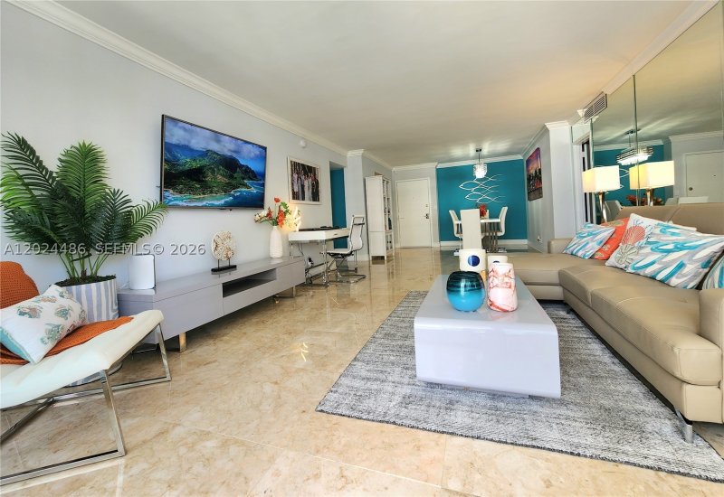Apartment for rent at Parker Plaza Estates 923
