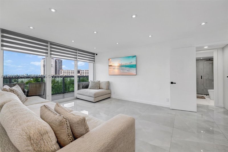 Condo for sale at Arlen House 503