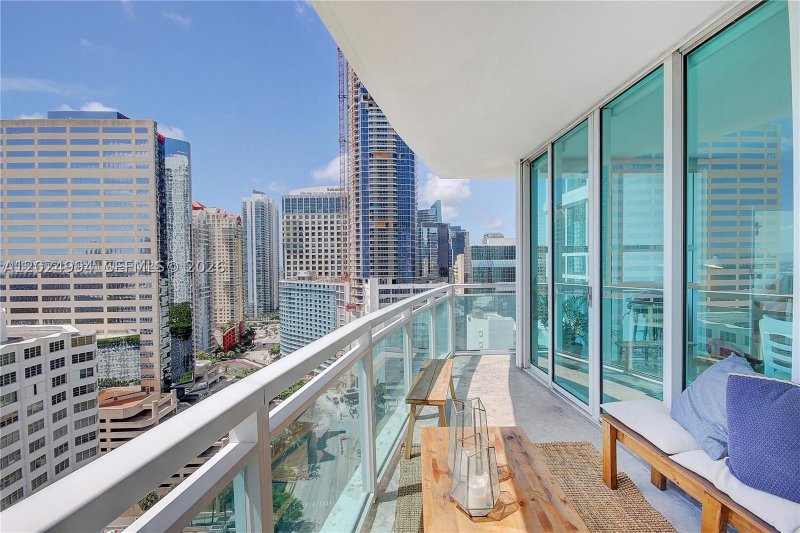 Apartment for rent at The Plaza Tower I 1911