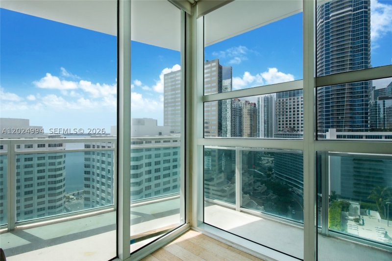 Apartment for rent at The Plaza Tower I 1911