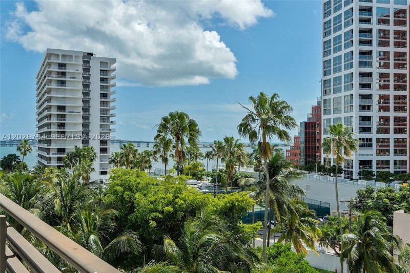 Apartment for rent at Brickell East 601